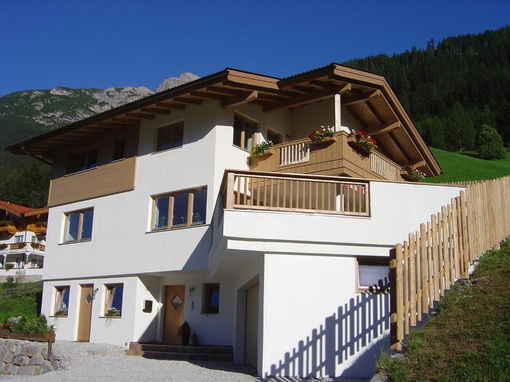 Haus Harbauer Apartment Neustift im Stubaital Luaran gambar