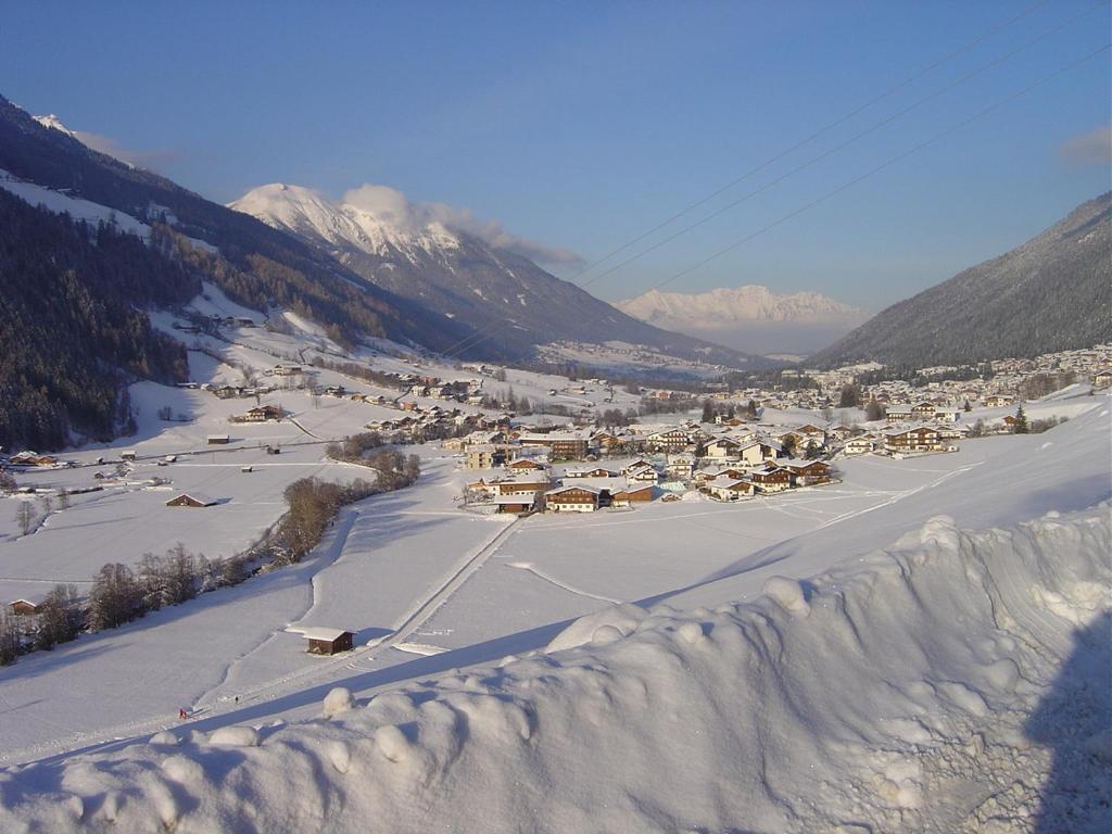 Haus Harbauer Apartment Neustift im Stubaital Luaran gambar
